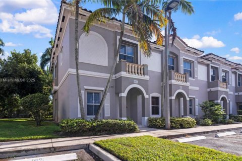 Touwnhouse à vendre à Miramar, Floride: 3 chambres, 116.22 m2 № 1975037 - photo 3