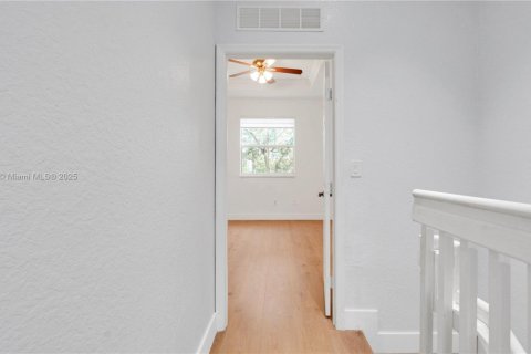 Touwnhouse à vendre à Miramar, Floride: 3 chambres, 116.22 m2 № 1975037 - photo 17