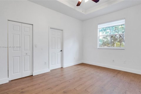 Touwnhouse à vendre à Miramar, Floride: 3 chambres, 116.22 m2 № 1975037 - photo 18