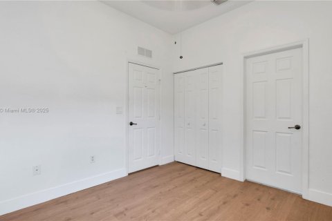 Touwnhouse à vendre à Miramar, Floride: 3 chambres, 116.22 m2 № 1975037 - photo 26