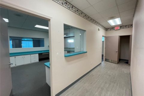 Propiedad comercial en alquiler en Inverness, Florida, 810.85 m2 № 1198638 - foto 18
