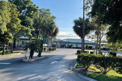 Immobilier commercial à louer à Inverness, Floride: 810.85 m2 № 1198638 - photo 6