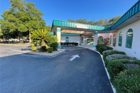 Propiedad comercial en alquiler en Inverness, Florida, 810.85 m2 № 1198638 - foto 4
