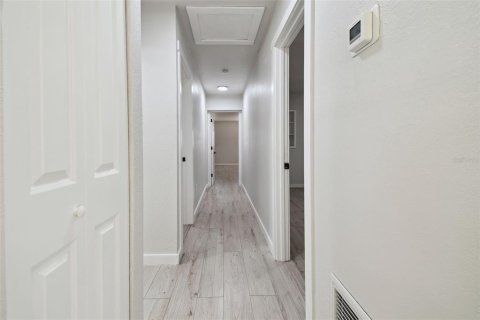 Villa ou maison à vendre à Dover, Floride: 4 chambres, 158.4 m2 № 1914622 - photo 21