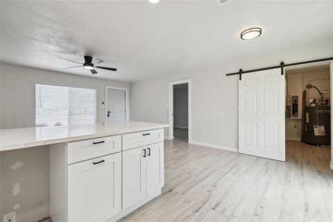 Villa ou maison à vendre à Dover, Floride: 4 chambres, 158.4 m2 № 1914622 - photo 16