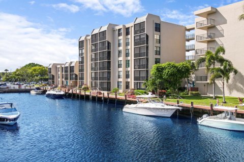 Condo in Boca Raton, Florida, 2 bedrooms  № 2399954 - photo 28