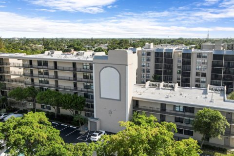 Condo in Boca Raton, Florida, 2 bedrooms  № 2399954 - photo 2