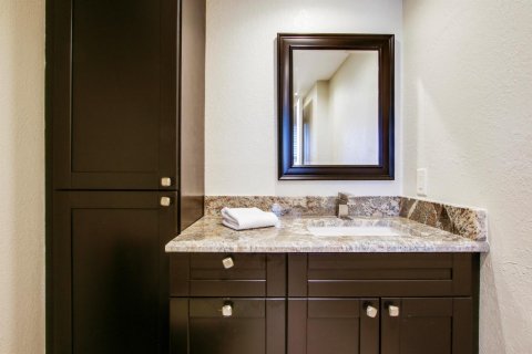 Condo in Boca Raton, Florida, 2 bedrooms  № 2399954 - photo 22