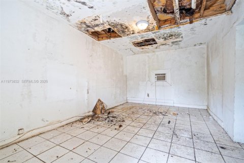 Casa en venta en Miami, Florida, 2 dormitorios, 173.82 m2 № 2033568 - foto 28