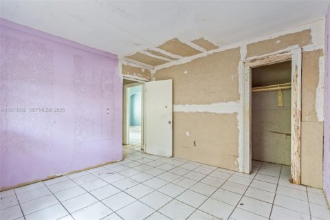 Casa en venta en Miami, Florida, 2 dormitorios, 173.82 m2 № 2033568 - foto 19