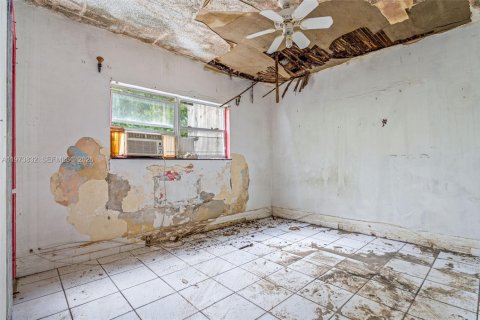 Casa en venta en Miami, Florida, 2 dormitorios, 173.82 m2 № 2033568 - foto 21