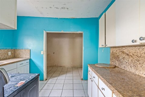 Casa en venta en Miami, Florida, 2 dormitorios, 173.82 m2 № 2033568 - foto 12