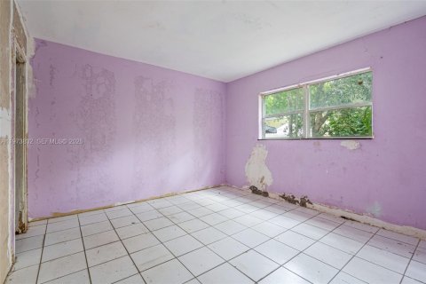 Casa en venta en Miami, Florida, 2 dormitorios, 173.82 m2 № 2033568 - foto 18