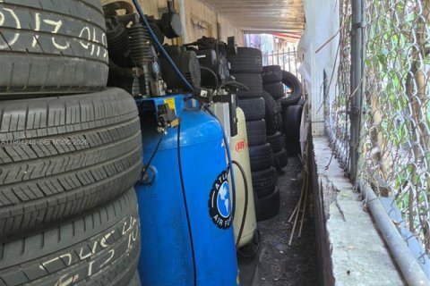 Immobilier commercial à vendre à Sweetwater, Floride № 2026748 - photo 8