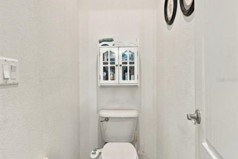 Villa ou maison à vendre à Land O' Lakes, Floride: 4 chambres, 237.46 m2 № 2419045 - photo 30
