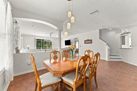 Villa ou maison à vendre à Land O' Lakes, Floride: 4 chambres, 237.46 m2 № 2419045 - photo 17