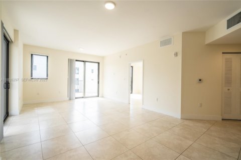 Apartment in Coral Gables, Florida 3 bedrooms, 136.1 sq.m. № 1994451 - photo 7