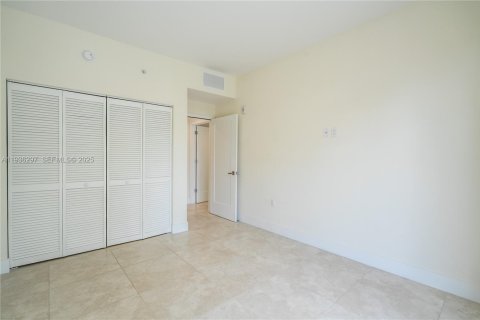 Apartment in Coral Gables, Florida 3 bedrooms, 136.1 sq.m. № 1994451 - photo 18
