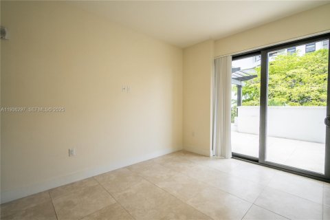 Apartment in Coral Gables, Florida 3 bedrooms, 136.1 sq.m. № 1994451 - photo 17
