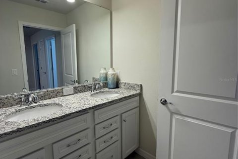 Townhouse in Davenport, Florida 5 bedrooms, 212.1 sq.m. № 1590627 - photo 19