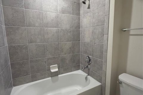 Townhouse in Davenport, Florida 5 bedrooms, 212.1 sq.m. № 1590627 - photo 20