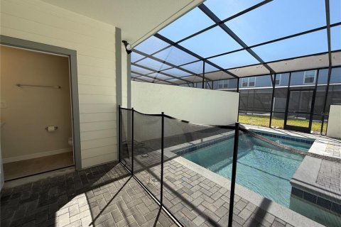 Townhouse in Davenport, Florida 5 bedrooms, 212.1 sq.m. № 1590627 - photo 9