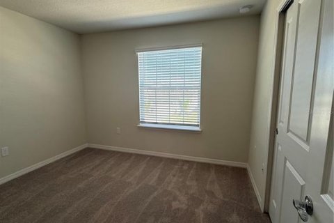 Townhouse in Davenport, Florida 5 bedrooms, 212.1 sq.m. № 1590627 - photo 16