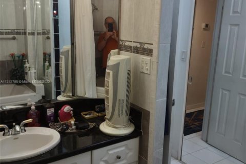 Copropriété à vendre à Miami Beach, Floride: 47.38 m2 № 1979276 - photo 12