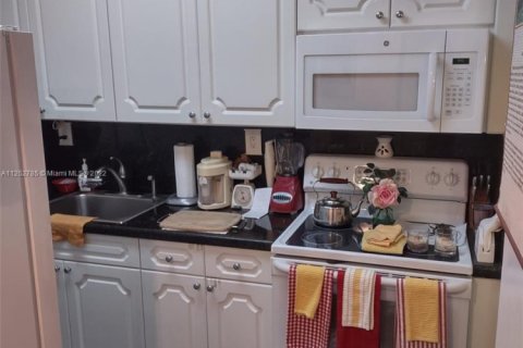 Copropriété à vendre à Miami Beach, Floride: 47.38 m2 № 1979276 - photo 9