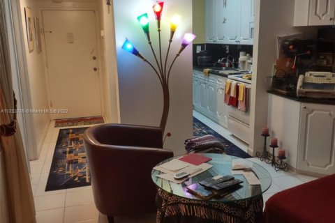 Copropriété à vendre à Miami Beach, Floride: 47.38 m2 № 1979276 - photo 6