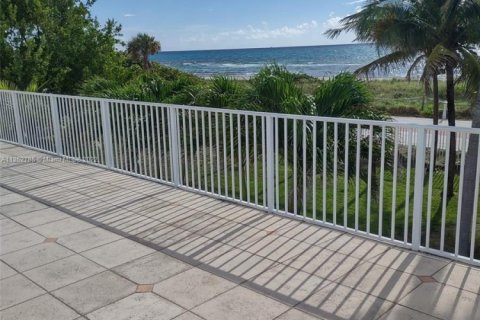 Copropriété à vendre à Miami Beach, Floride: 47.38 m2 № 1979276 - photo 3