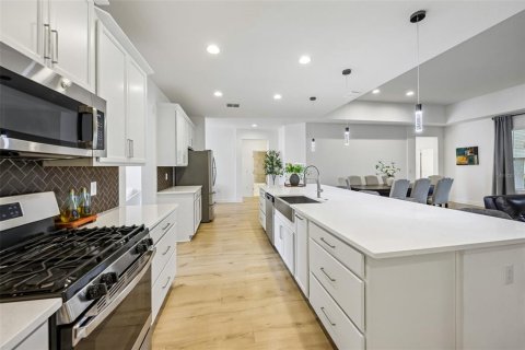 Villa ou maison à vendre à Mount Dora, Floride: 4 chambres, 269.42 m2 № 2116935 - photo 7
