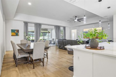 Villa ou maison à vendre à Mount Dora, Floride: 4 chambres, 269.42 m2 № 2116935 - photo 5