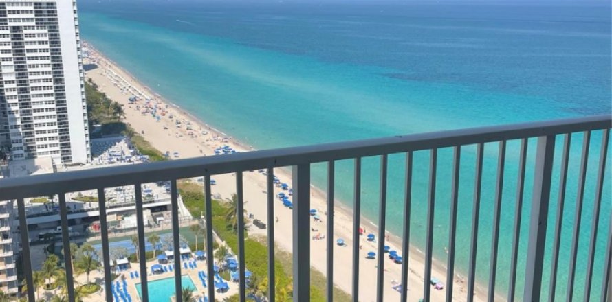 Condominio en Hallandale Beach, Florida, 1 dormitorio № 1119017