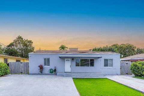 Apartment in Miami, Florida 2 bedrooms, 60.39 sq.m. № 2022455 - photo 8