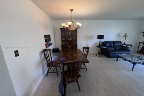 Copropriété à vendre à Dania Beach, Floride: 2 chambres, 106.28 m2 № 1994431 - photo 22