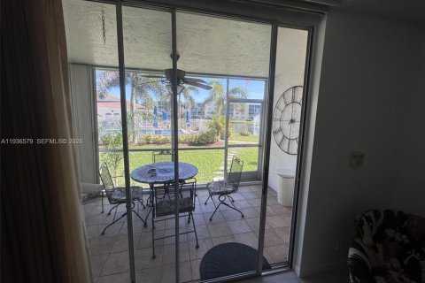 Copropriété à vendre à Dania Beach, Floride: 2 chambres, 106.28 m2 № 1994431 - photo 26
