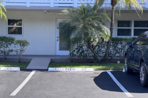 Copropriété à vendre à Dania Beach, Floride: 2 chambres, 106.28 m2 № 1994431 - photo 5