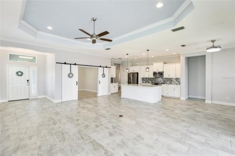 House in Bradenton, Florida 3 bedrooms, 212.56 sq.m. № 1774105 - photo 11
