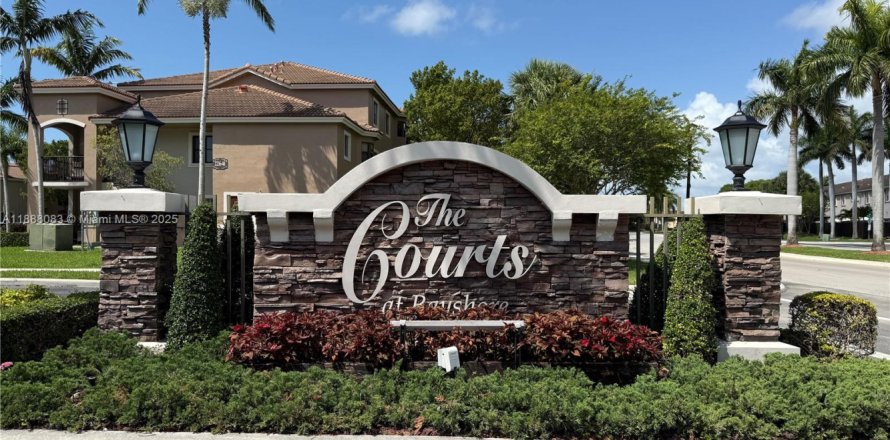 Apartment in Cutler Bay, Florida 2 bedrooms, 75.9 sq.m. № 1942229