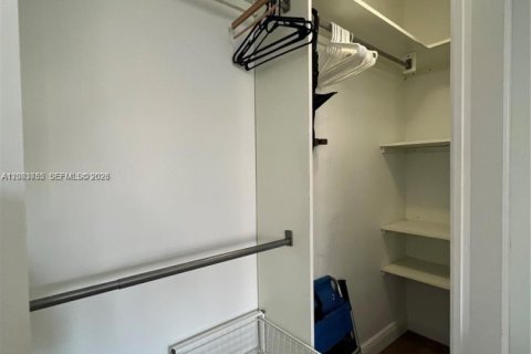 Copropriété à louer à Miami Beach, Floride: 43.2 m2 № 2069337 - photo 14