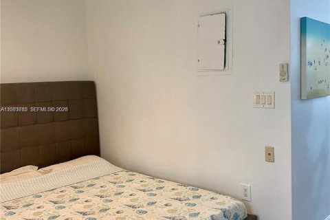 Copropriété à louer à Miami Beach, Floride: 43.2 m2 № 2069337 - photo 15