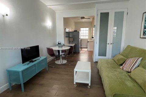 Copropriété à louer à Miami Beach, Floride: 43.2 m2 № 2069337 - photo 6