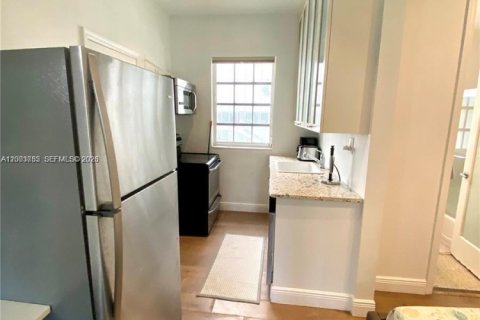 Copropriété à louer à Miami Beach, Floride: 43.2 m2 № 2069337 - photo 3