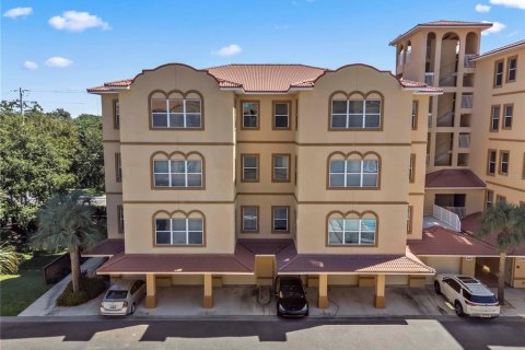 Condominio en Clearwater, Florida, 2 dormitorios № 2143168