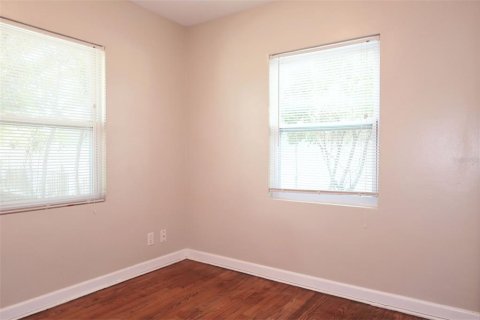 Casa en alquiler en Saint Petersburg, Florida, 2 dormitorios, 62.43 m2 № 1782253 - foto 11