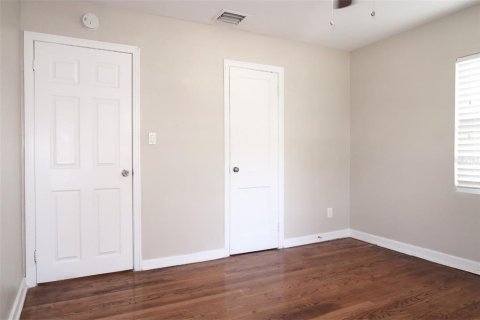 Casa en alquiler en Saint Petersburg, Florida, 2 dormitorios, 62.43 m2 № 1782253 - foto 15