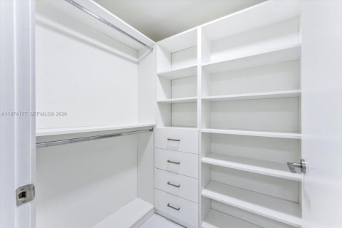 Купить кондоминиум в Санни-Айлс-Бич, Флорида 2 спальни, 141.58м2, № 2194846 - фото 22