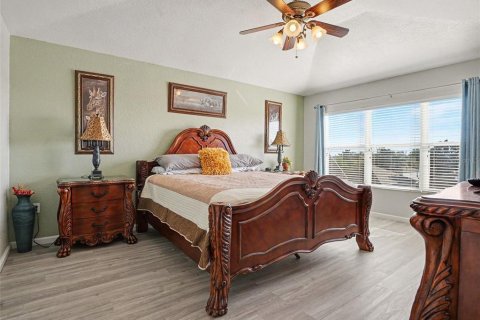 Villa ou maison à vendre à Kissimmee, Floride: 6 chambres, 261.24 m2 № 2351617 - photo 10