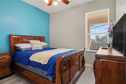 Villa ou maison à vendre à Kissimmee, Floride: 6 chambres, 261.24 m2 № 2351617 - photo 16